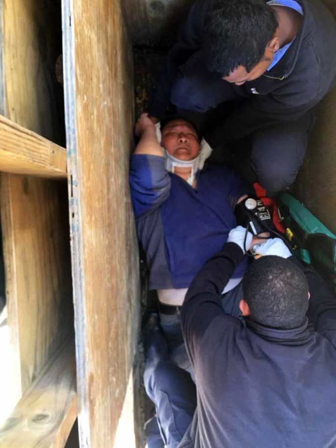 Belizean Firefighters Train for Medical Emergencies